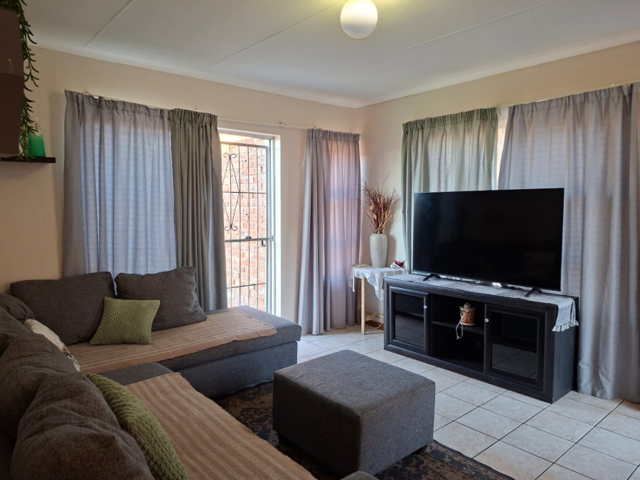 3 Bedroom Property for Sale in Strelitzia Park Eastern Cape